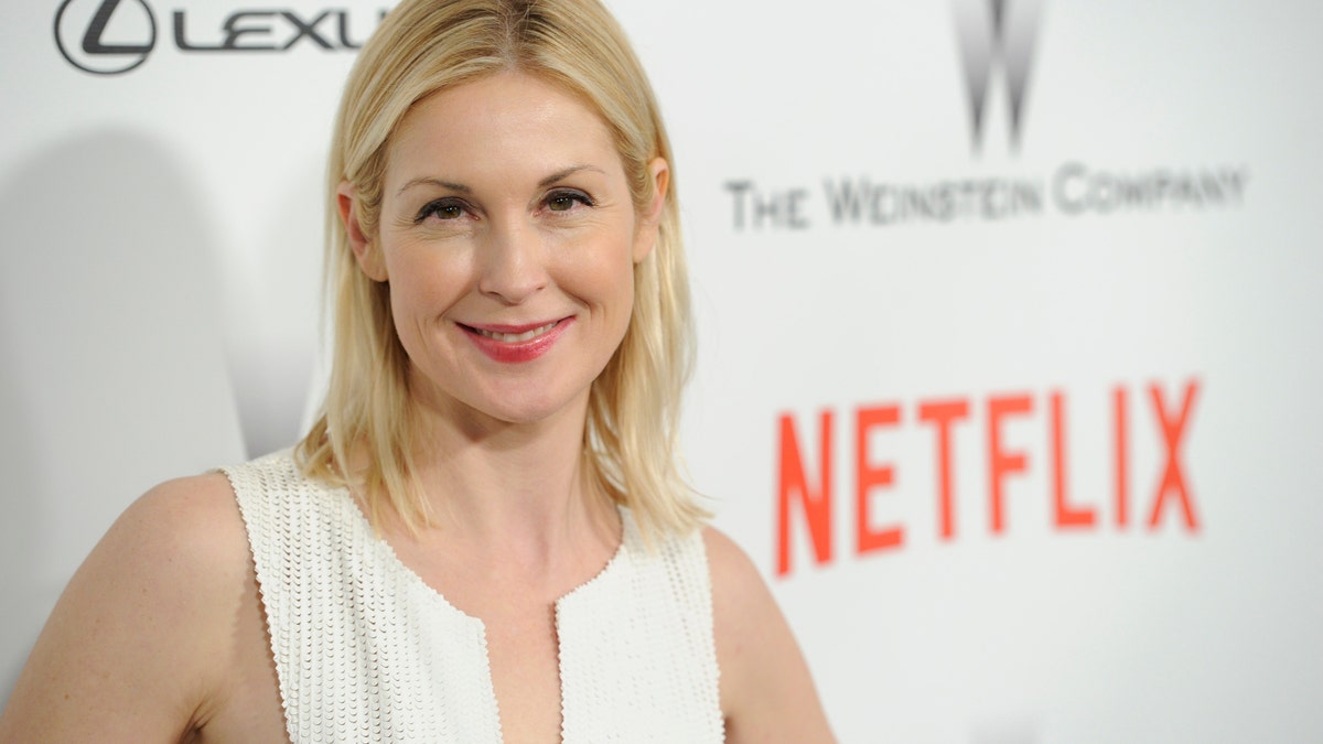 People-Kelly Rutherford