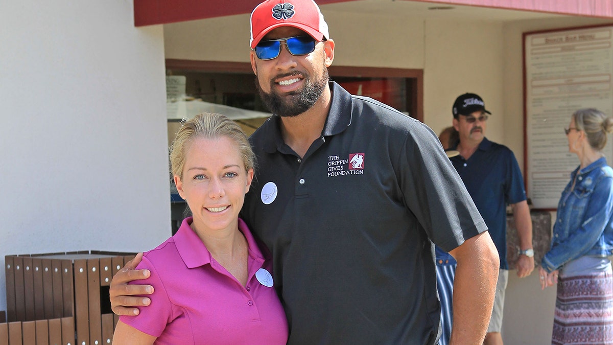 3c3505b4-kendra wilkinson and hank baskett