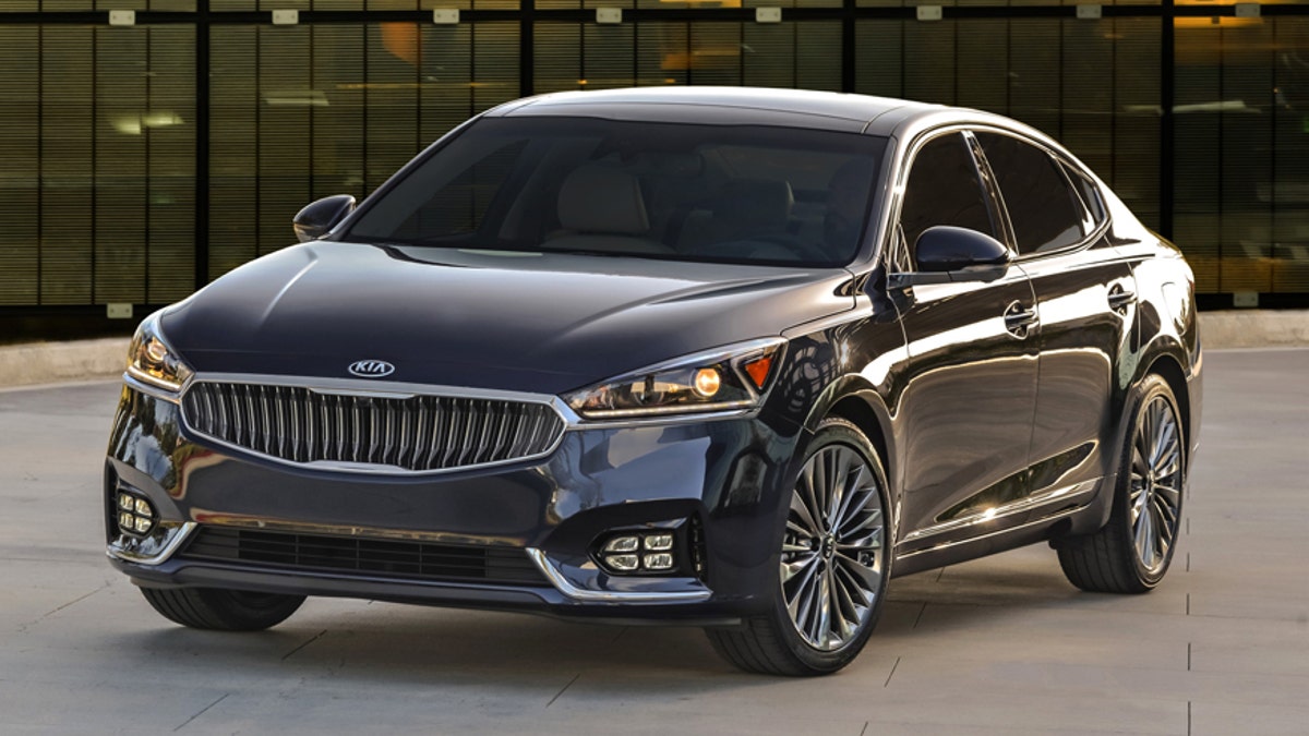 kia cadenza handout