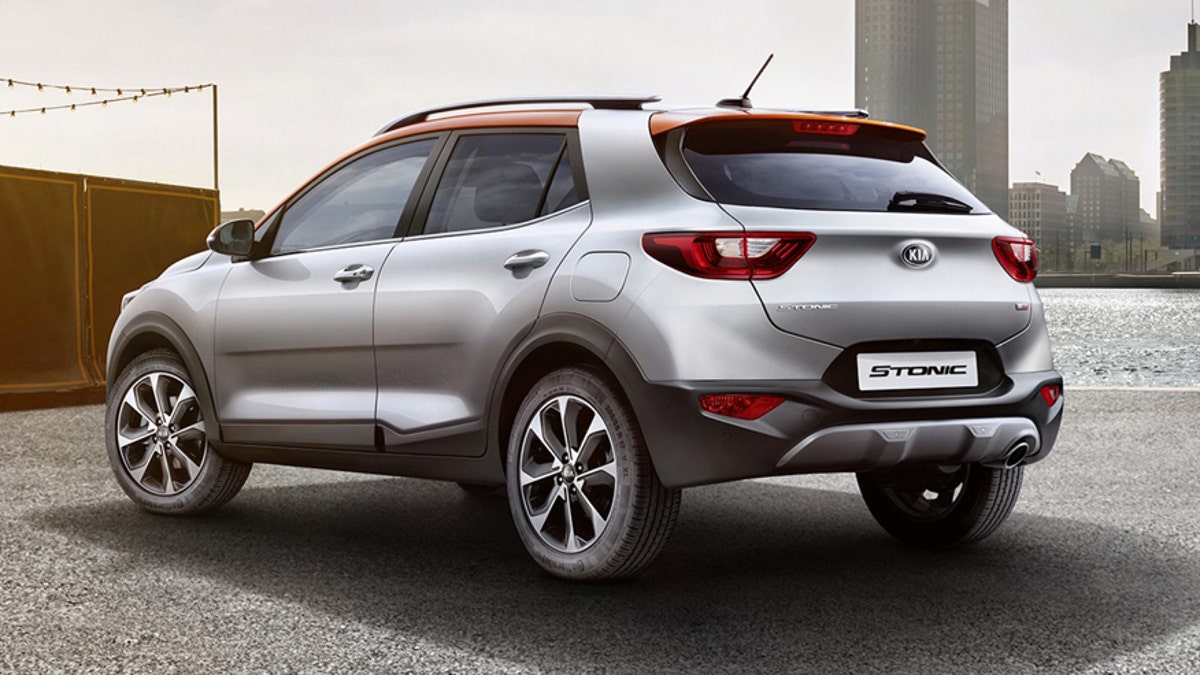 Discover the Stonic small SUV