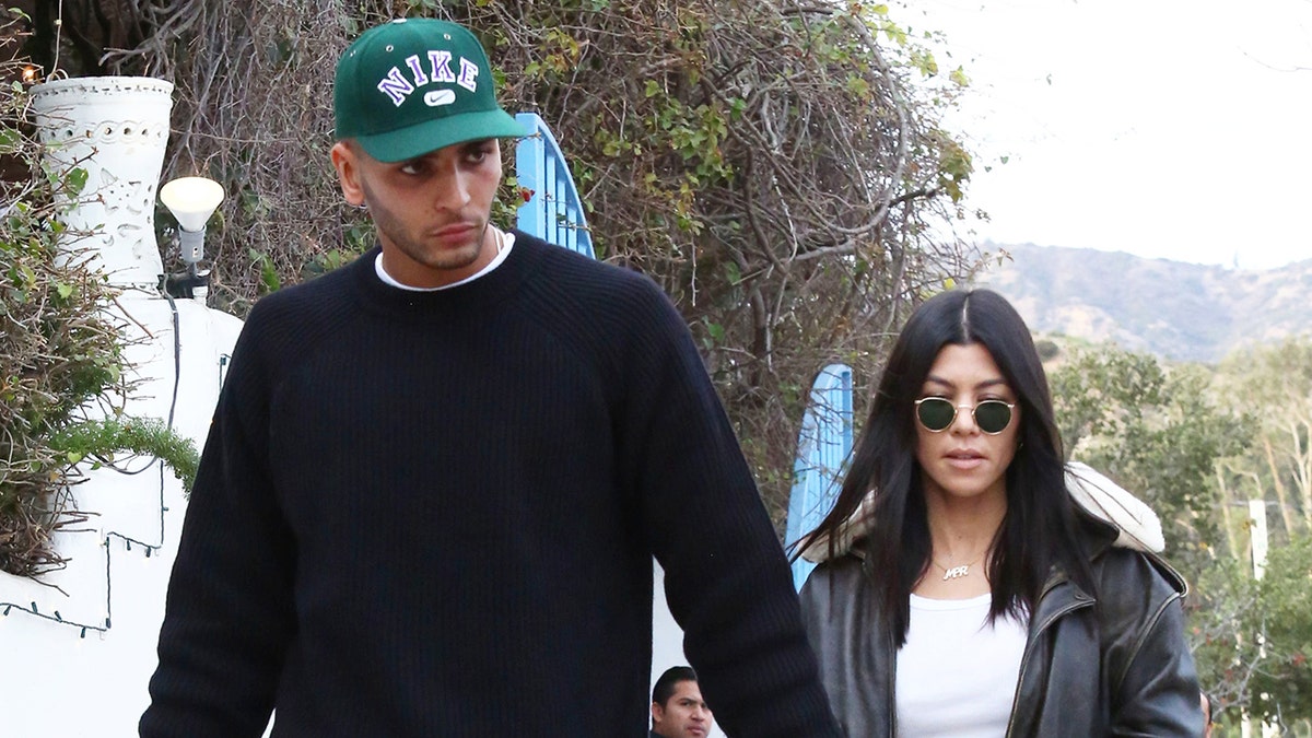 Kourtney Kardashian and beau Younes Bendjima tended to thier Mediterrean cravings by enjoying a little Greek food at Taverna Tony's in Malibu. December 23, 2017 
AZ-Daddy/X17online.com