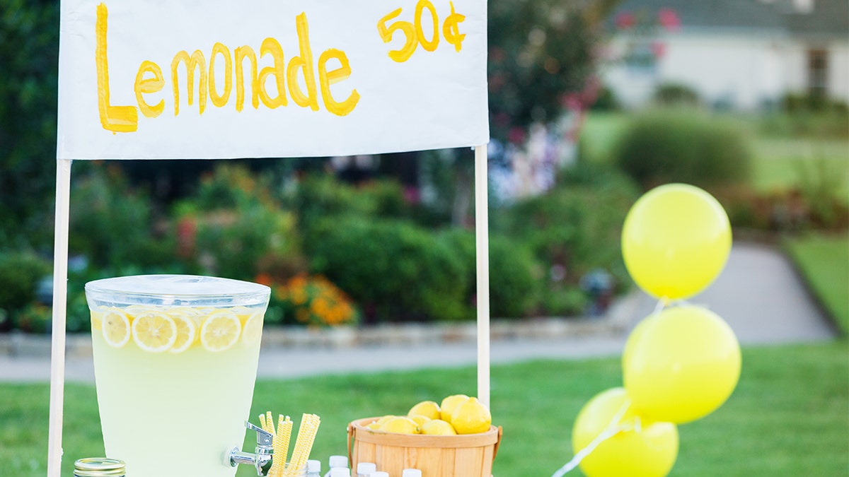 lemonade stand