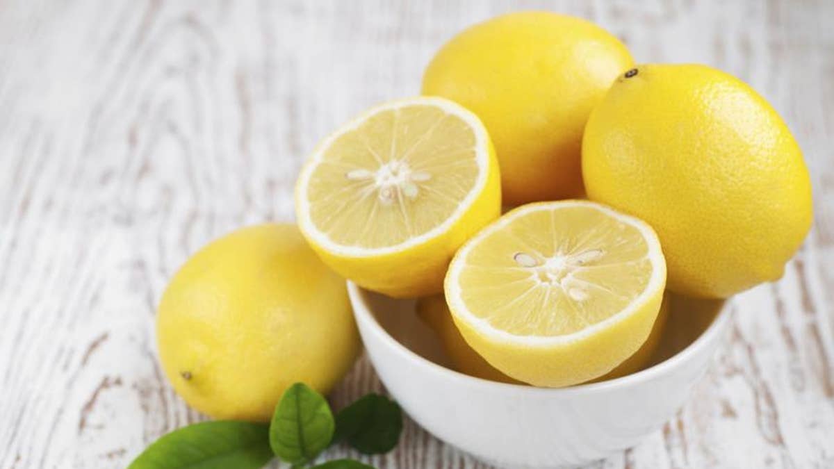 When%20life%20gives%20you%20lemons%E2%80%A6make%20it%20an%20instant%20remedy%20for%20brighter%2C%20even-toned%20skin.%20Beauty%20experts%20insist%20this%20old%20trick%20works%20wonders%20and%20it%E2%80%99s%20pretty%20simple%20to%20apply.%20It%E2%80%99s%20recommended%20to%20gently%20rub%20elbows%20and%20knees%20with%20half%20a%20lemon%20a%20day%20to%20lighten%20out%20dark%20areas.%20Others%20say%20it%20can%20also%20be%20used%20to%20lighten%20acne%20scars.%20However%2C%20be%20careful%20if%20you%20have%20any%20wounds%20or%20cuts%20to%20avoid%20a%20mean%20stinger.%20Also%2C%20make%20sure%20to%20rinse%20the%20skin%20as%20lemon%20juice%20is%20not%20meant%20to%20be%20left%20on%20the%20body%20for%20extended%20periods%20of%20time.%20%C2%A0%E2%80%9CLemon%20juice%20lightens%20skin%20very%20effectively%20and%20that%20also%20holds%20true%20for%20stretch%20marks%2C%E2%80%9D%20says%20professional%20health%20coach%20Lori%20Shemek.%20%E2%80%9CSimply%20let%20the%20juice%20dry%20on%20your%20skin%20before%20rinsing%20it%20off.%20Use%20consistently%20for%20best%20results.%E2%80%9D%0A