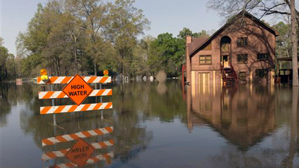 Ribuan rumah di Louisiana, Mississippi rusak akibat banjir