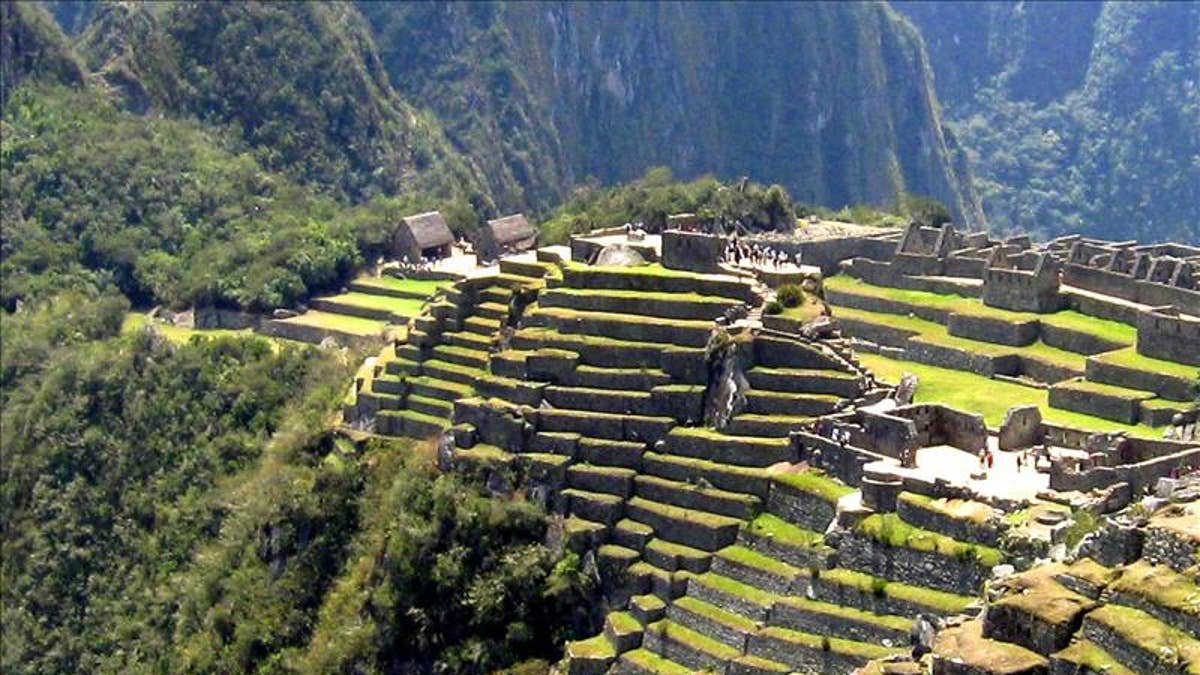 US Tourist Dies In Fall While Hiking The Inca Trail Near Machu Picchu ...