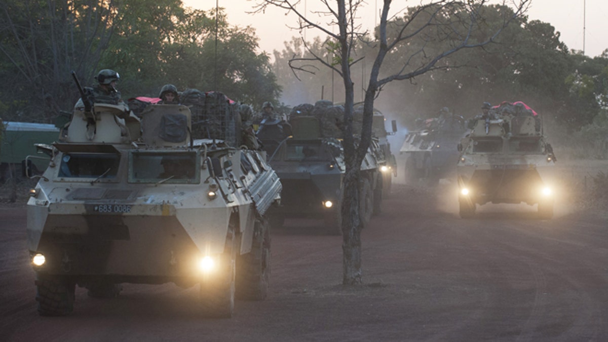 e7f014ac-Mali Fighting