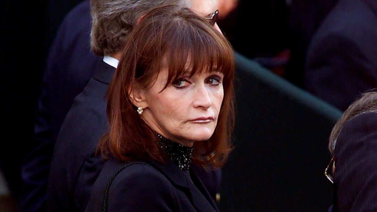 be4d9ab5-margot kidder