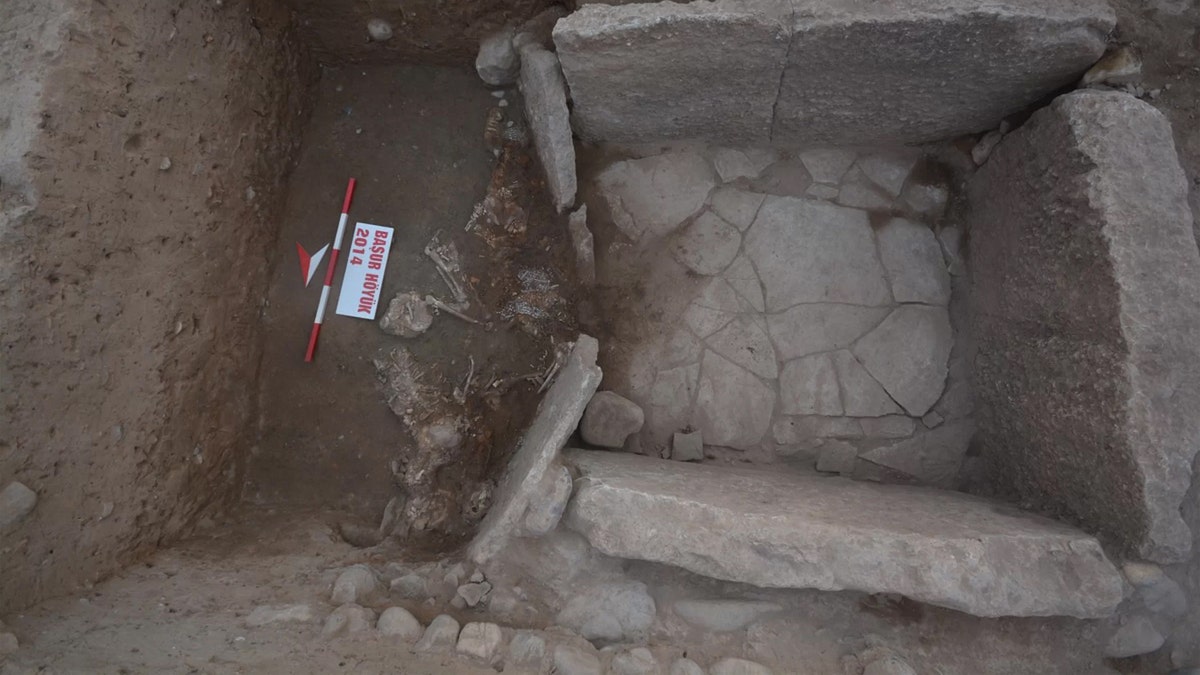 mesopotamian tomb