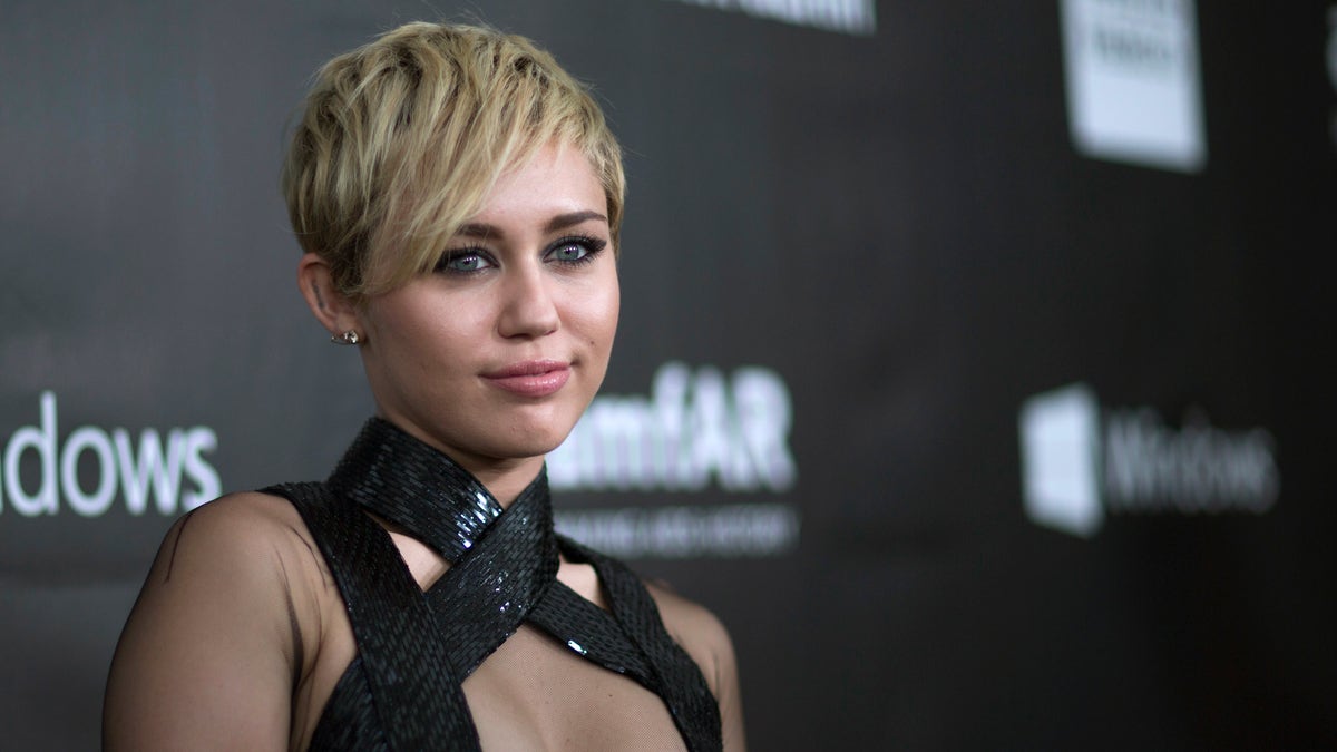 Miley Cyrus goes completely naked as she shares selfie from her