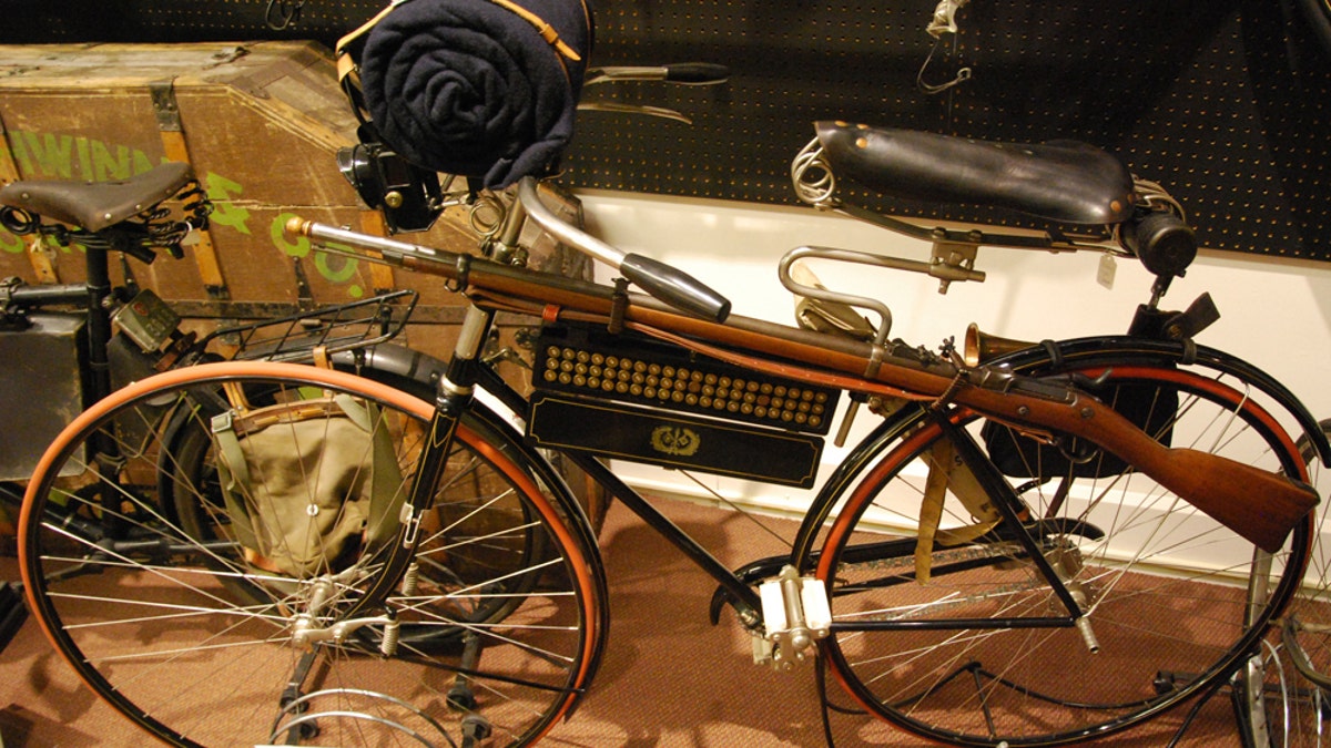 MilitaryBicycle1