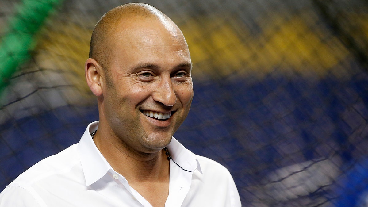 derek jeter press