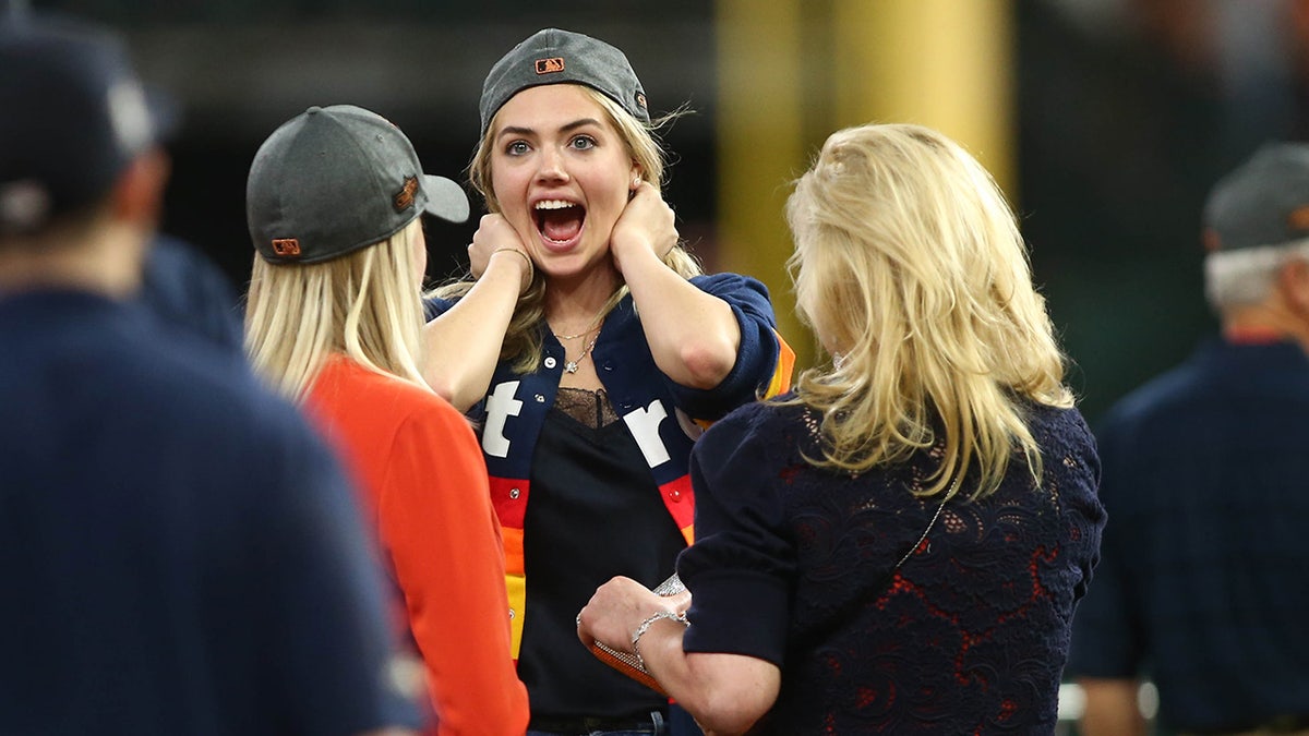 MLB Upton celebration