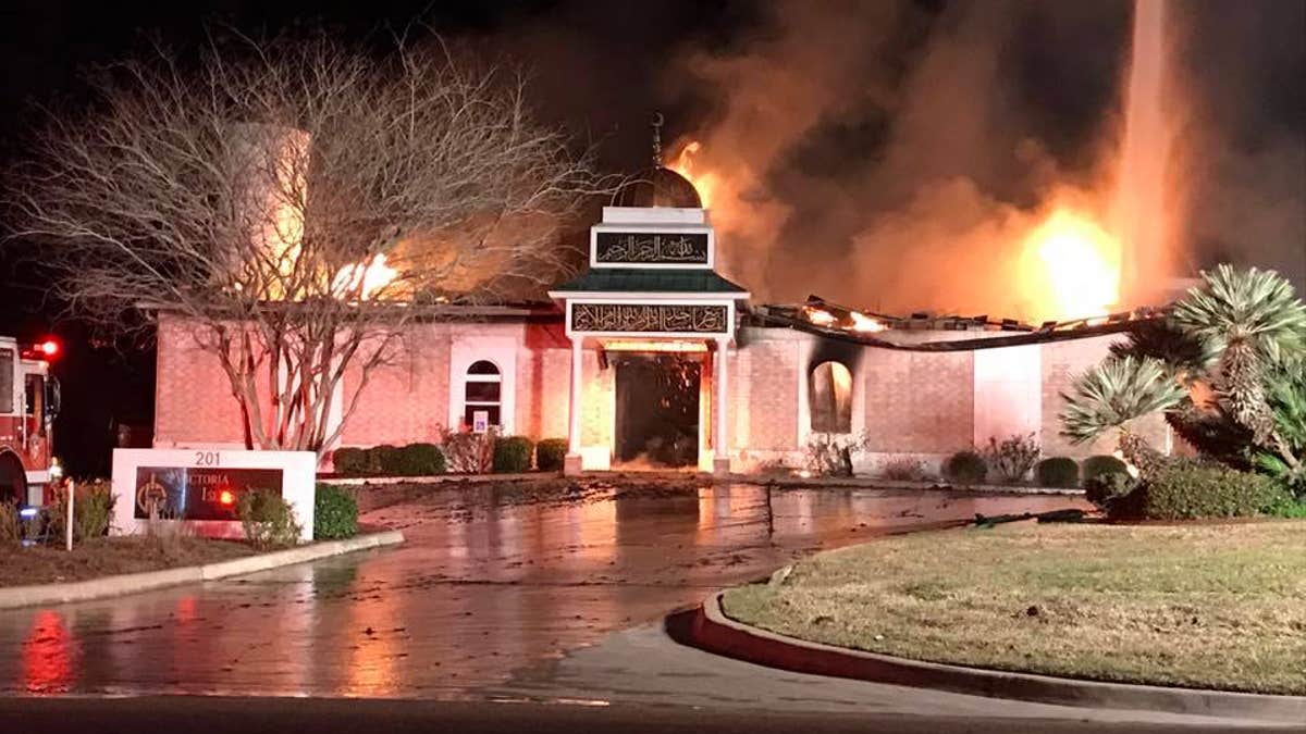 62b5c0f0-mosque fire