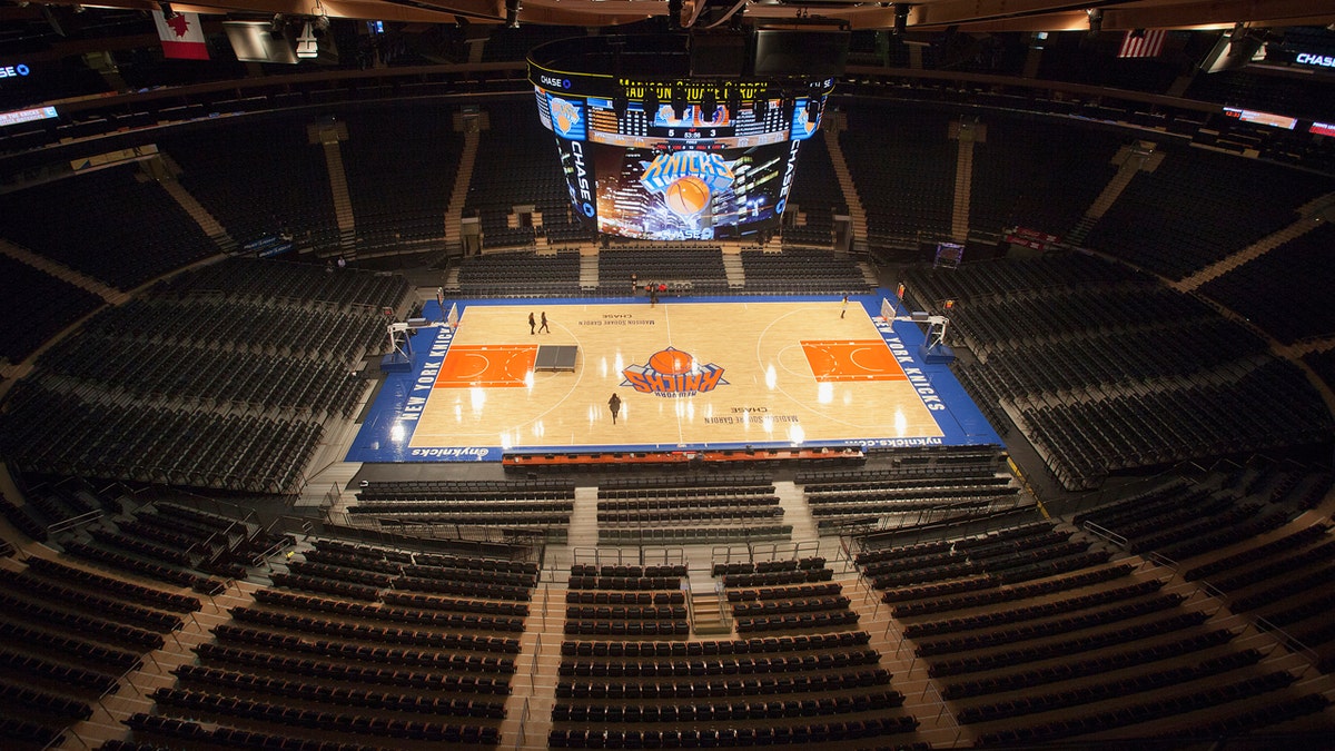 The newly renovated Madison Square Garden is pictured in New York, October 24, 2013. Over a billion dollars was spent on the three year, top-to-bottom renovation. REUTERS/Carlo Allegri (UNITED STATES - Tags: SPORT BUSINESS) - RTX14N0O