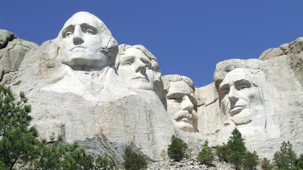 mt-rushmore-monument