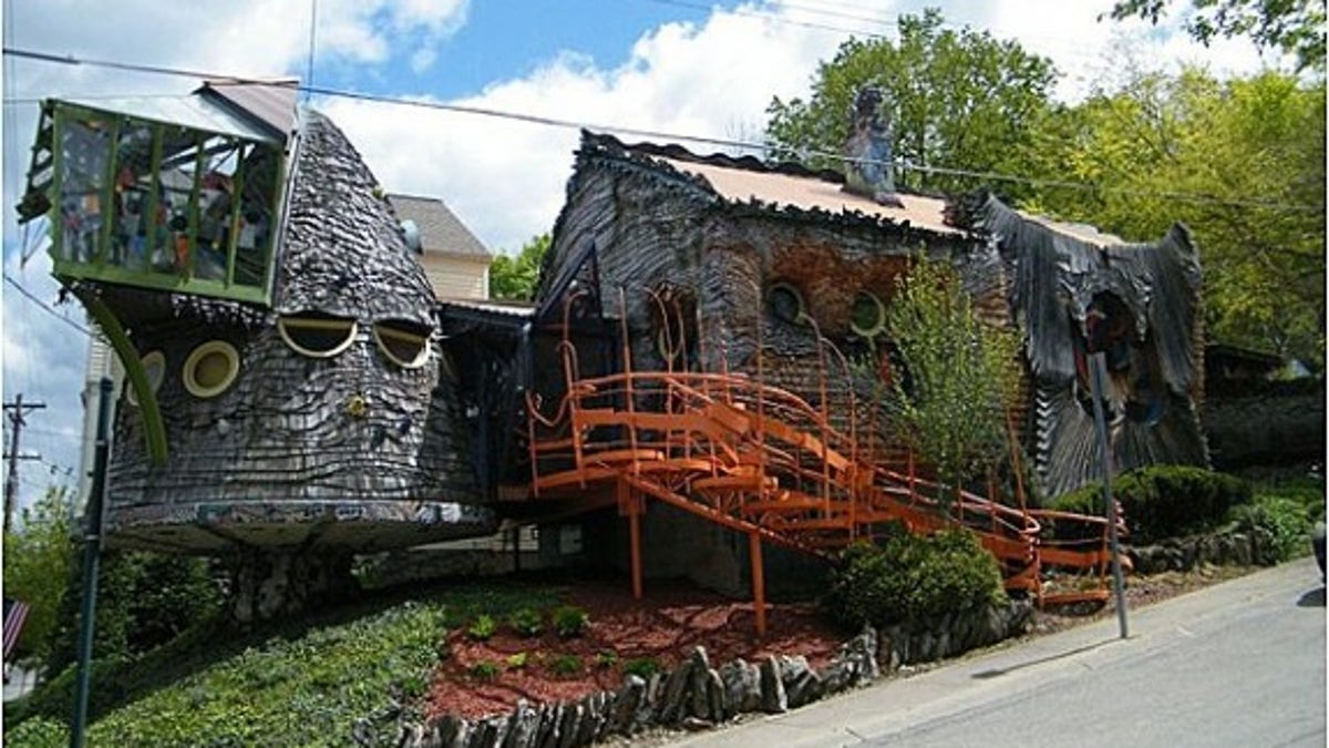 Bizarre living: Cincinnati's 