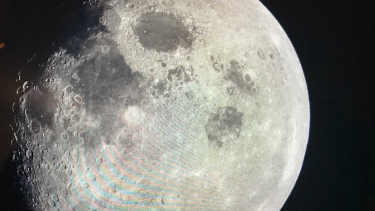 6f169e76-Moon