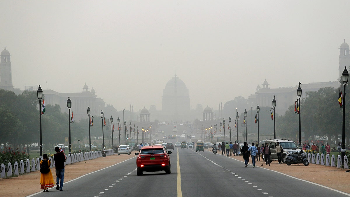 022ca658-new delhi air pollution ap