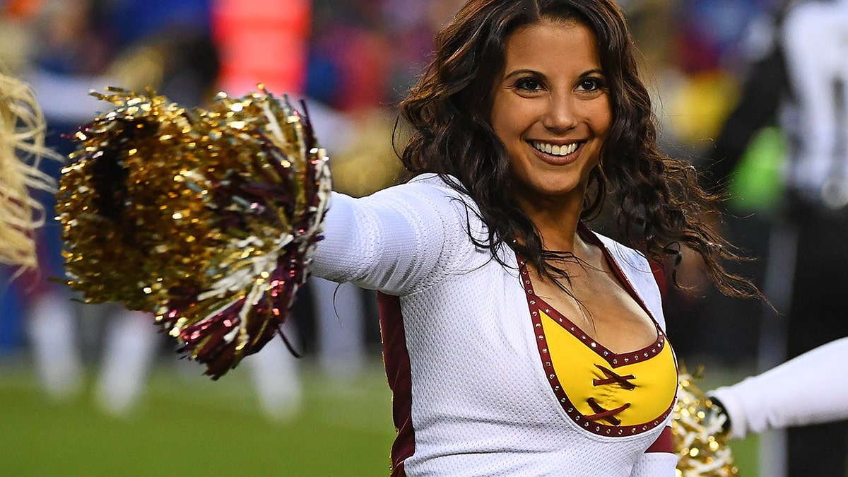 redskin cheerleaders1