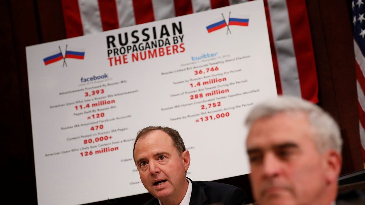 86a0d8aa-USA-TRUMP/RUSSIA-SOCIALMEDIA