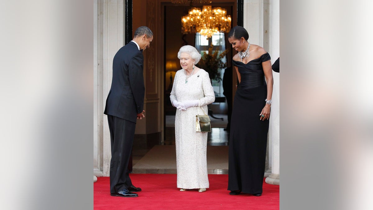 obama and queen