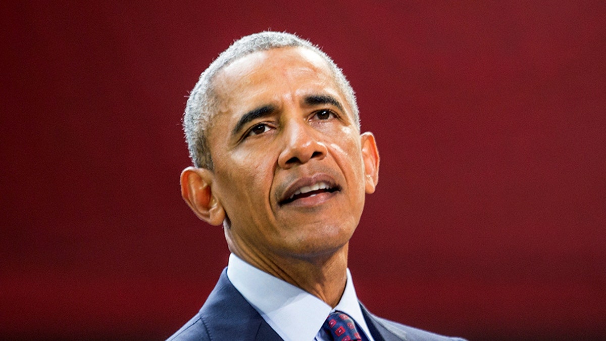 Former U.S. President Barack Obama speaks at the Bill & Melinda Gates Foundation Goalkeepers event in New York, U.S., September 20, 2017. REUTERS/Elizabeth Shafiroff - RC1C6BA4B8C0