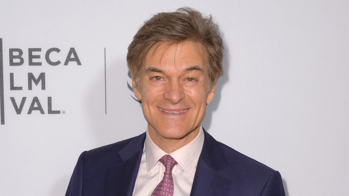 NEW YORK, NY - APRIL 18: Dr. Mehmet Oz attends the 