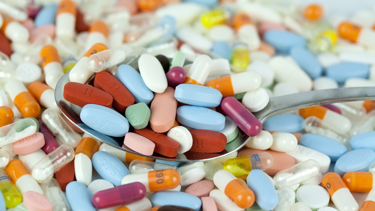 painkillers pills overdose opioids iStock
