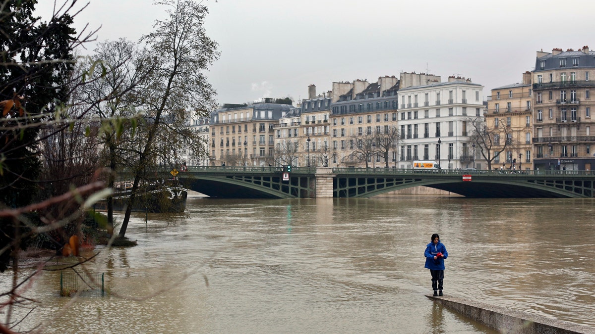 paris floods 2