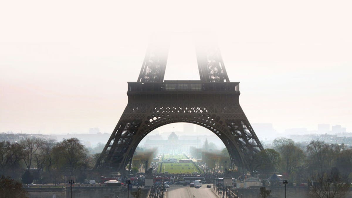 a03ed20d-Eiffel Tower