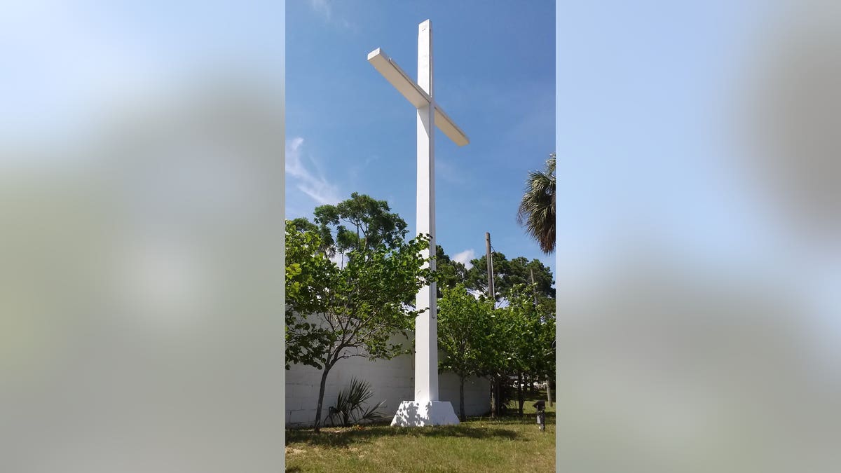 Pensacola cross