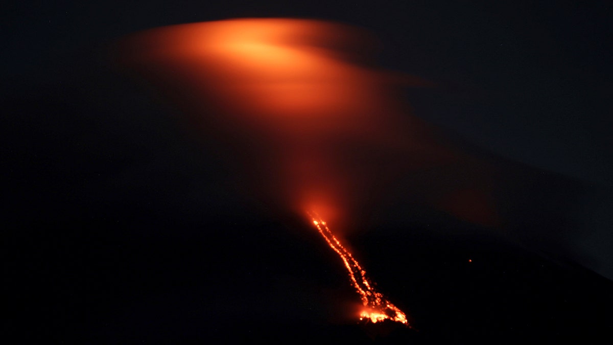 philippines volcano2