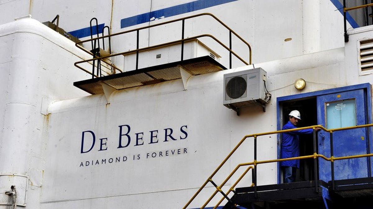 De Beers diamond miners in S.Africa win 9% pay rise