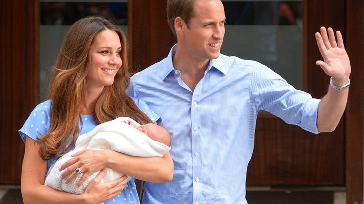Tiga -perempat Inggris Think Royal Baby Will Be King: Polling
