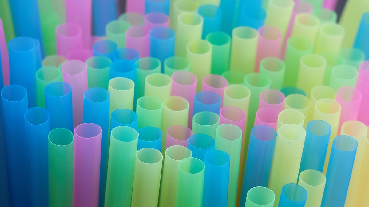 plastic straws