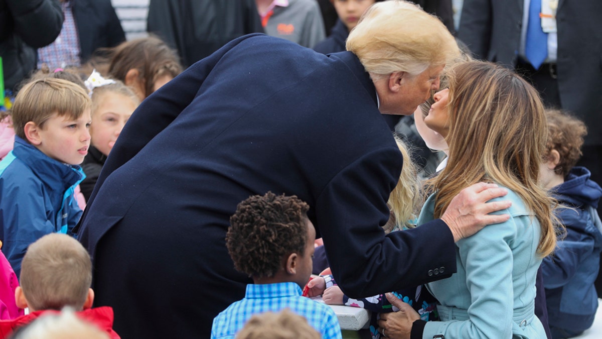 potus kissing