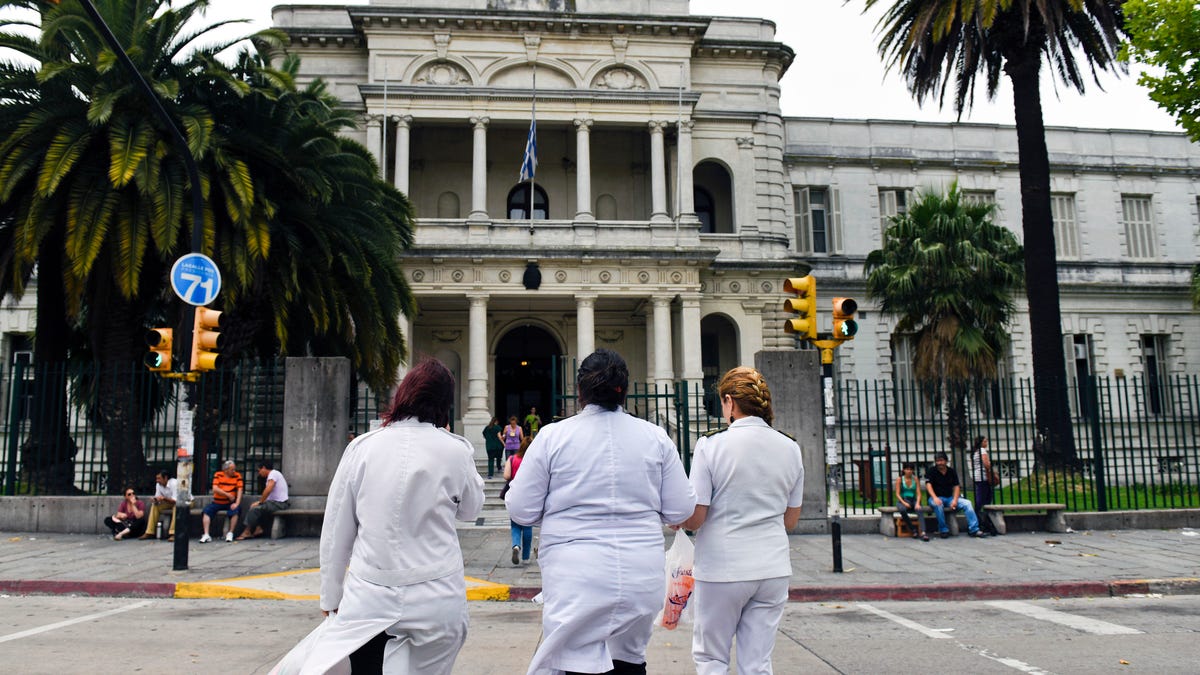 9588740b-Uruguay Guantanamo Prisoner Release