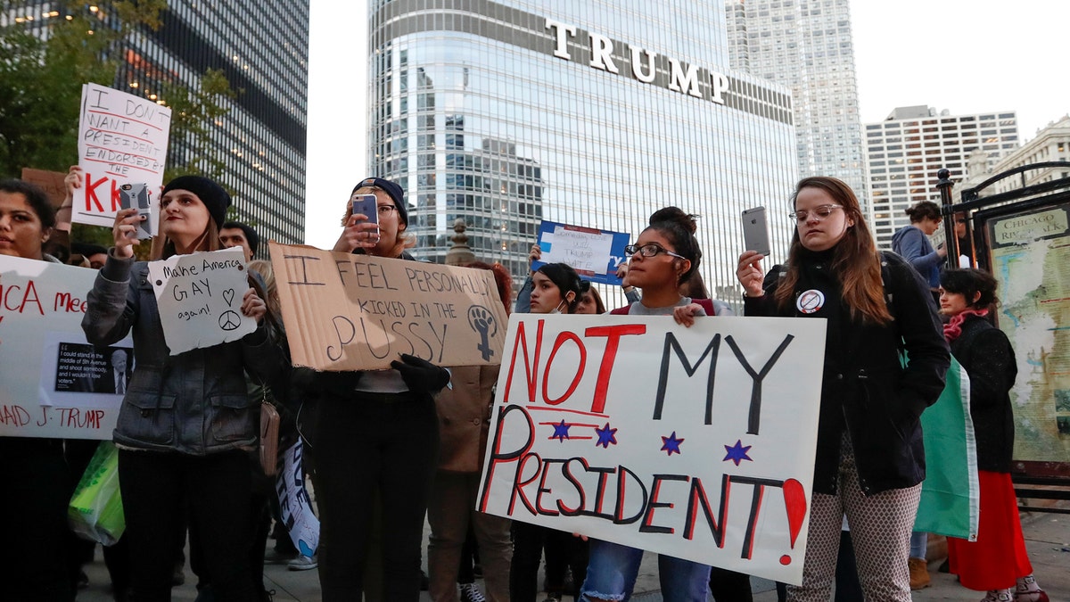 chicago protest trump tower