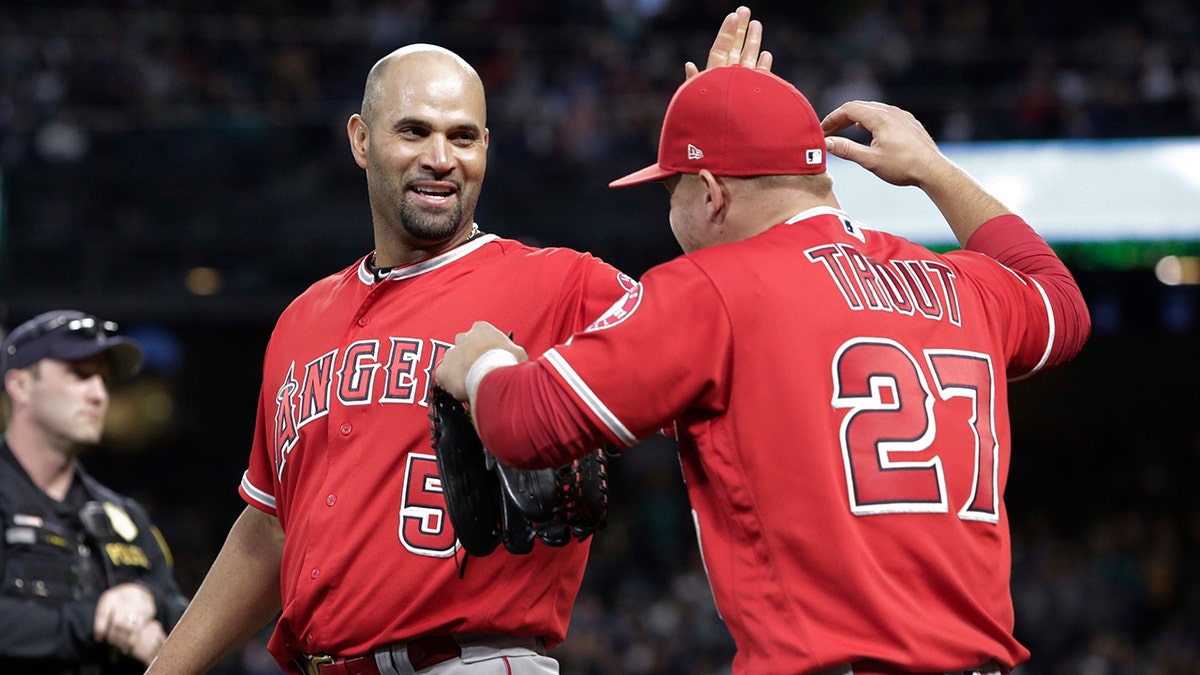 pujols hit