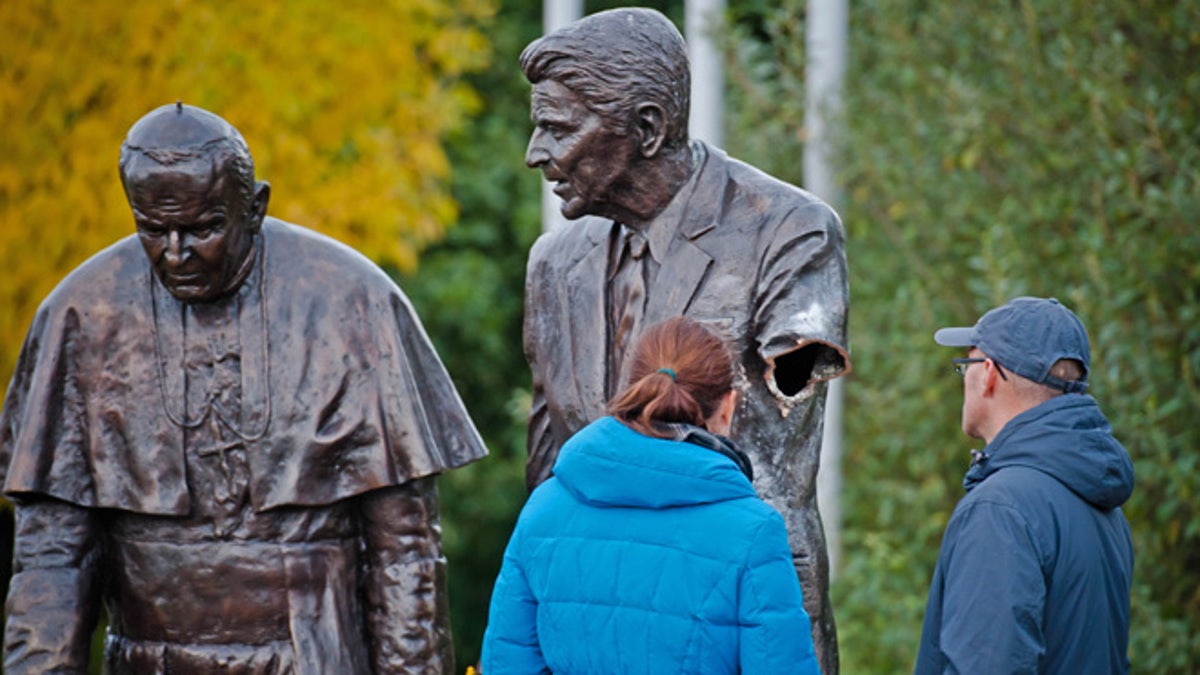 Poland Reagan Statue