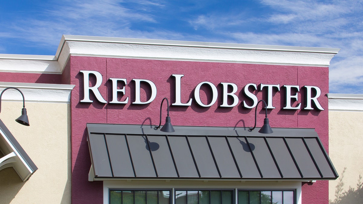 According to a tweet, people in the parking lot were told by the manager that no more orders would be filled that evening.