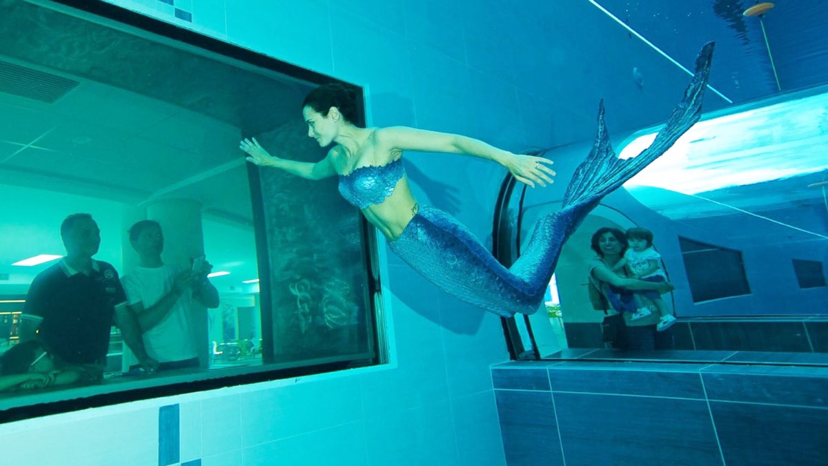 mermaid pool