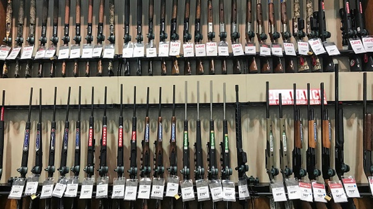Dick's Sporting Goods to pull guns, hunting gear from 440 more stores