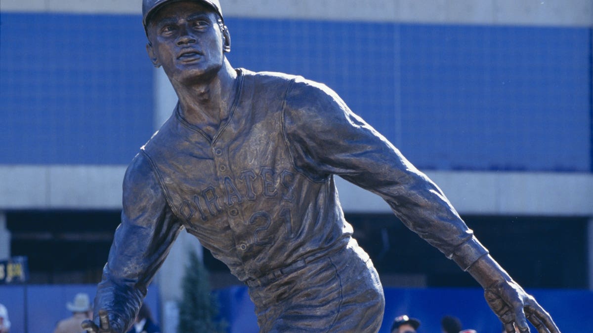 PITTSBURGH - OCTOBER 16:  Roberto Clemente statue outside Three Rivers Stadium is shown on October 16, 1994 in Pittsburgh, Pennsylvania. (Photo by Doug Pensinger/Getty Images)