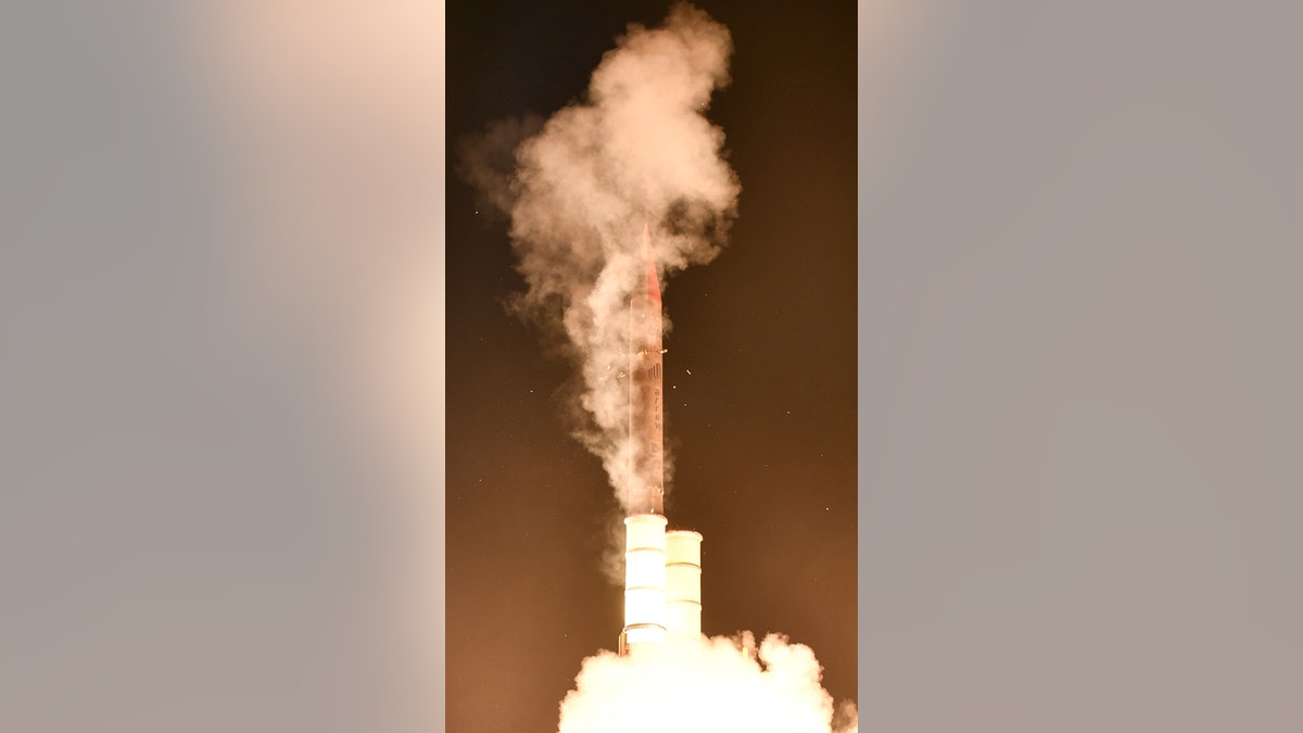 b9a23134-rocket