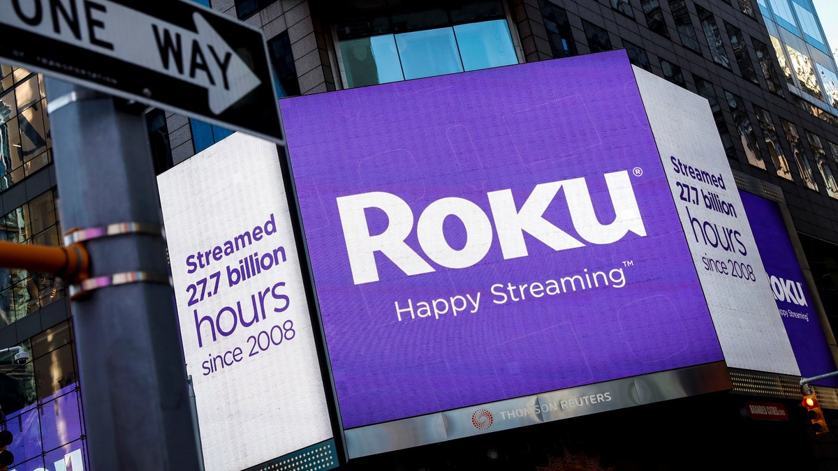 A video sign displays the logo for Roku Inc, a Fox-backed video streaming firm, in Times Square after the company's IPO at the Nasdaq Market in New York, U.S., September 28, 2017. REUTERS/Brendan McDermid - RC1F011E67D0