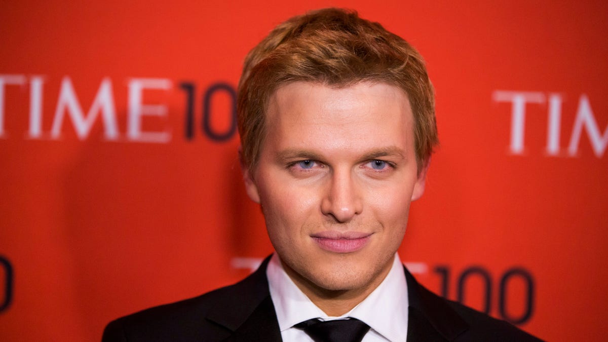 Television host Ronan Farrow arrives at the Time 100 gala celebrating the magazine's naming of the 100 most influential people in the world for the past year, in New York April 29, 2014. REUTERS/Lucas Jackson (UNITED STATES - Tags: ENTERTAINMENT) - RTR3N6BS