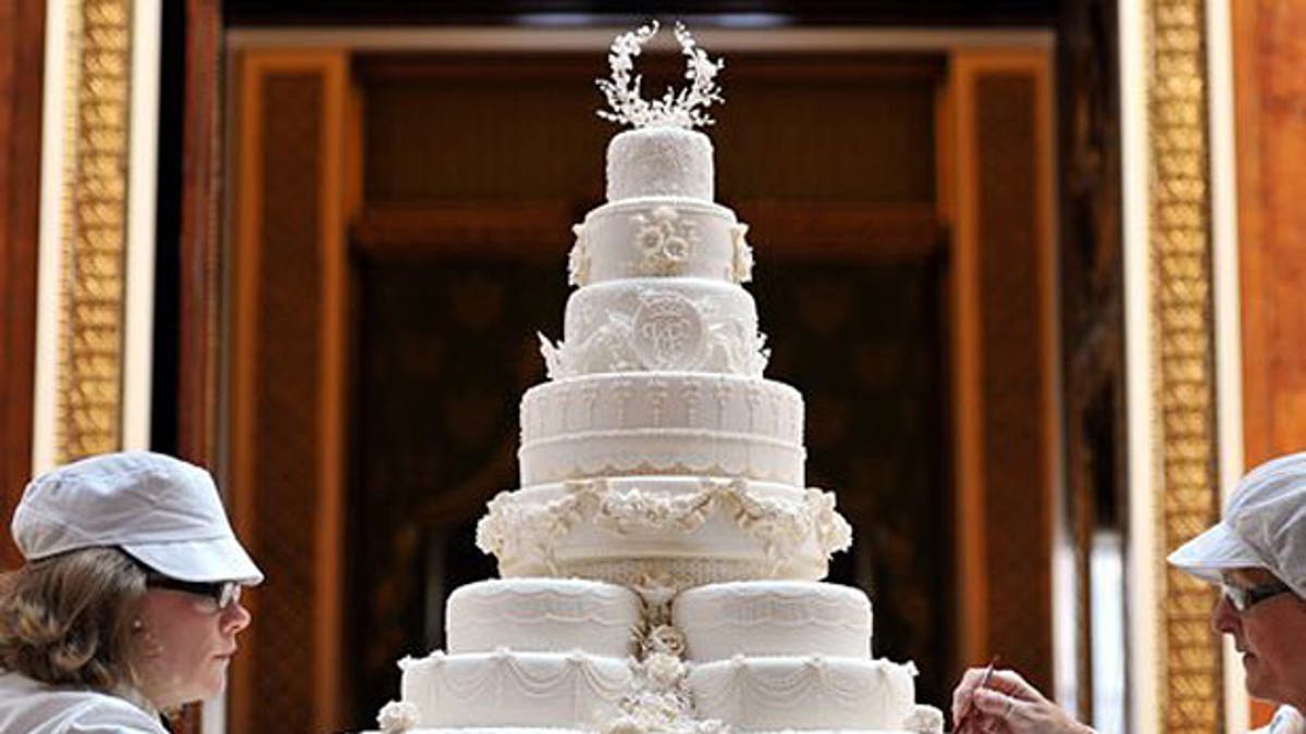 Celebrity Wedding Cakes | Arabia Weddings
