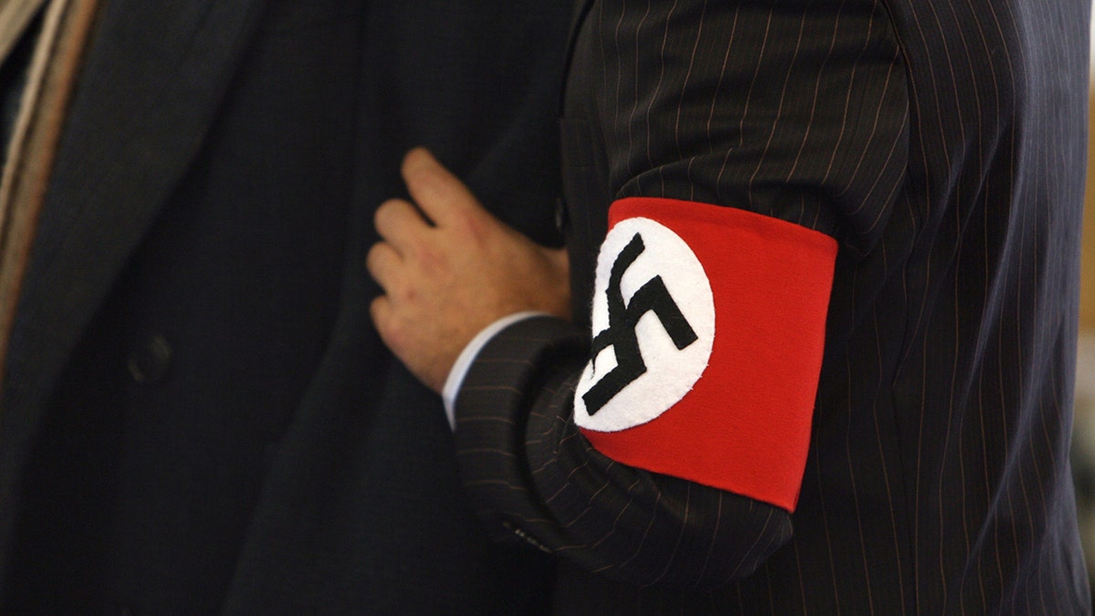 swastika armband