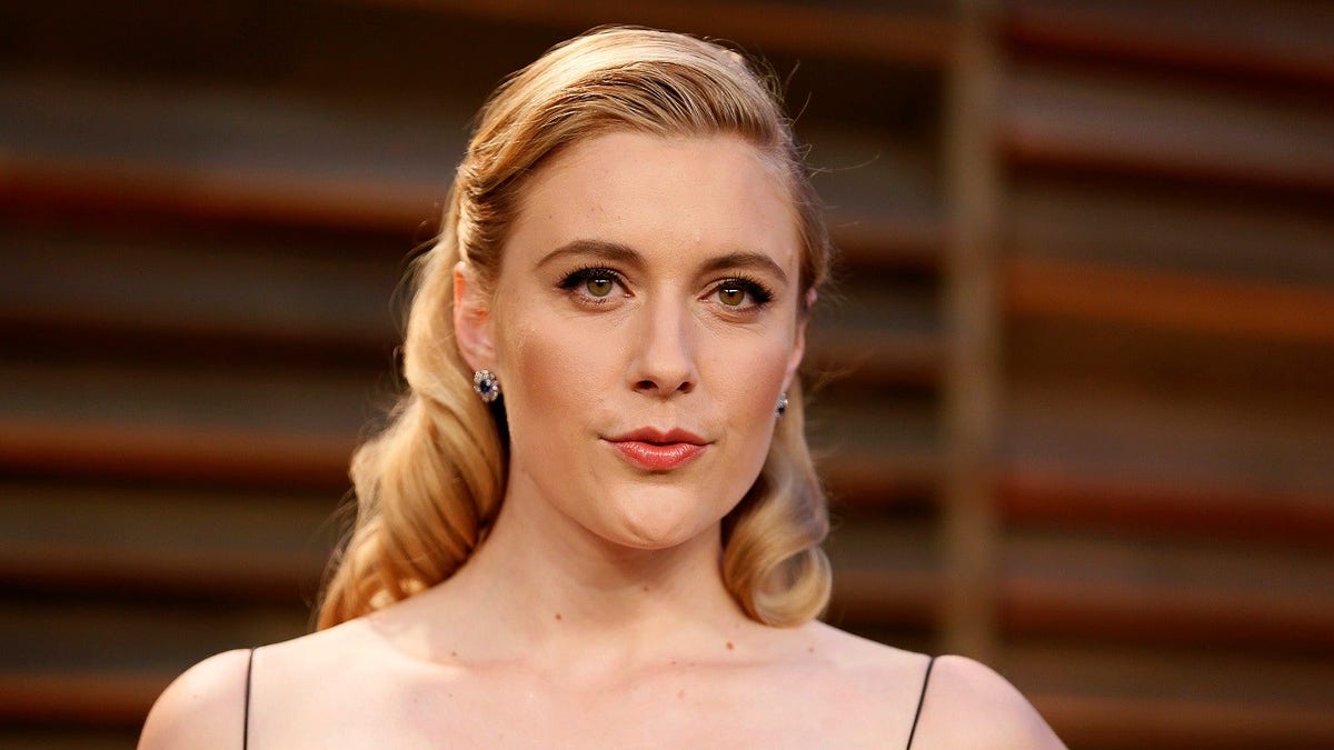 Actress Greta Gerwig arrives at the 2014 Vanity Fair Oscars Party in West Hollywood, California March 2, 2014. REUTERS/Danny Moloshok (UNITED STATES  - Tags: ENTERTAINMENT HEADSHOT)(OSCARS-PARTIES) - TB3EA3307IWIS